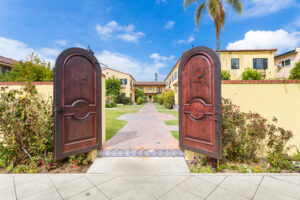 wooden gate door at trojandale